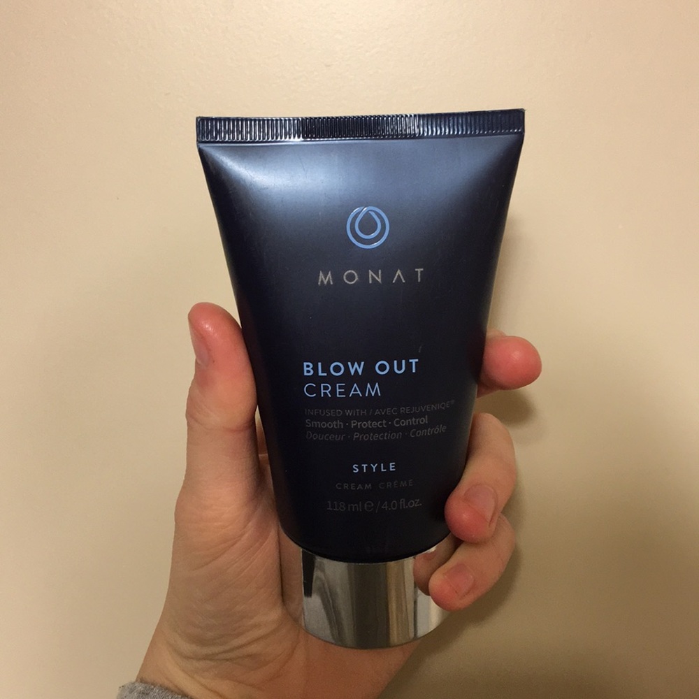 Monat’s Blow Out Cream